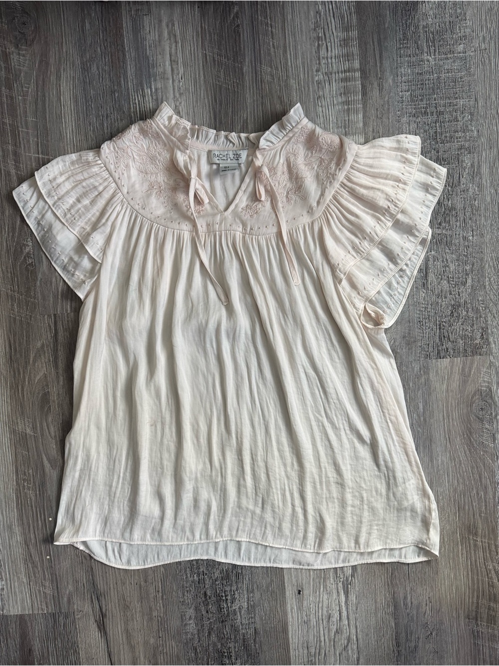 Rachel Zoe Light Cream Embroidered Tie-Neck Flutter Sleeve Top